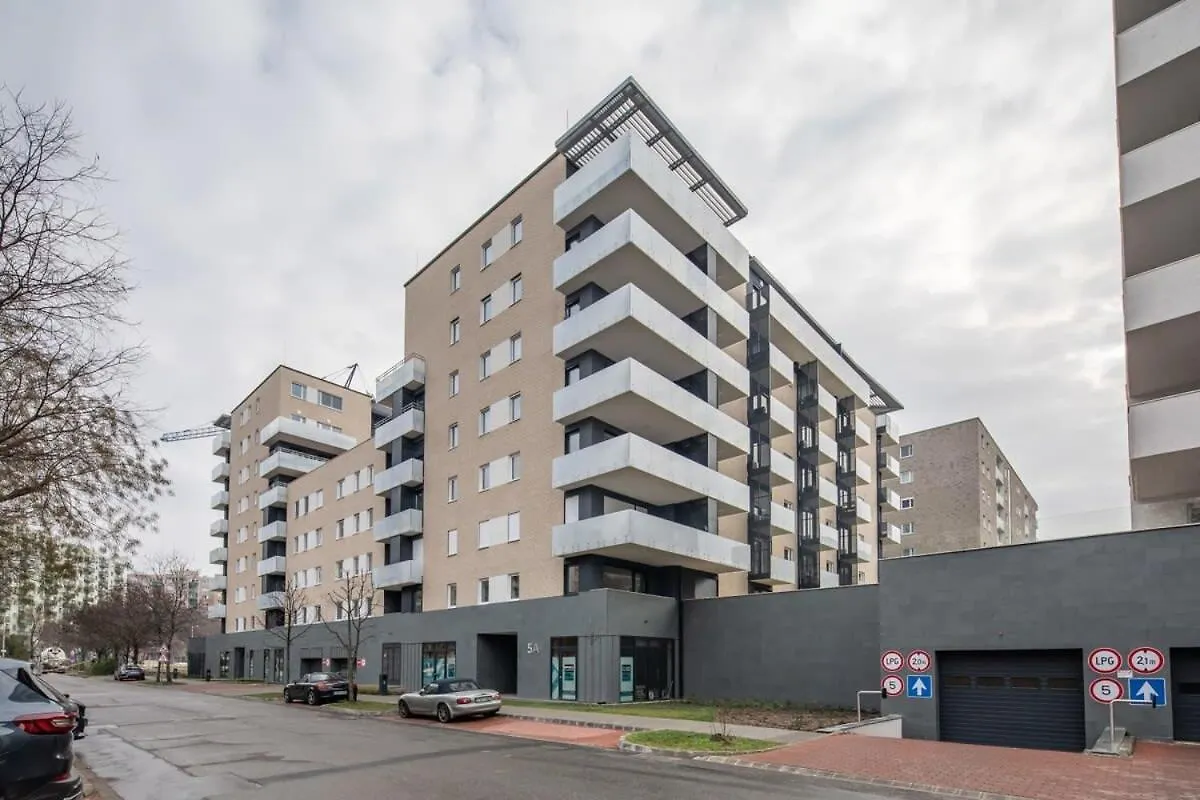 Brand New Apartment With Garage Будапешт Венгрия